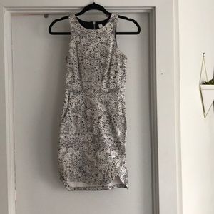 White and grey sleeveless dress